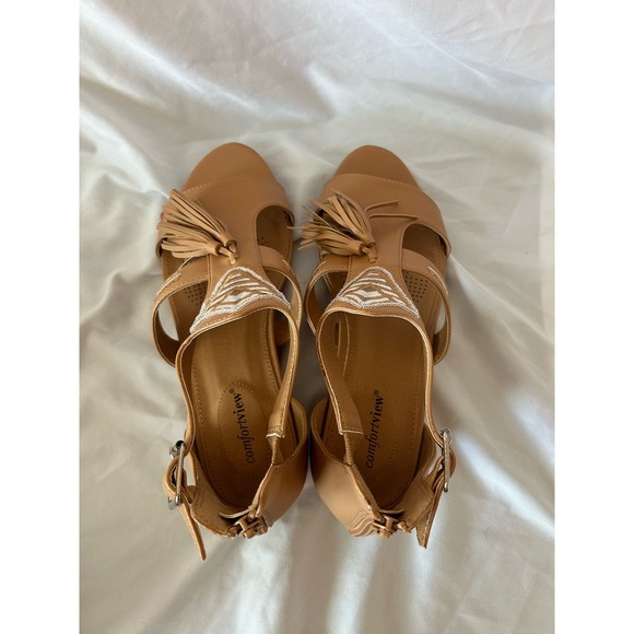 Comfortview Tassel Tan Strappy Sandals size 11 - Picture 3 of 5